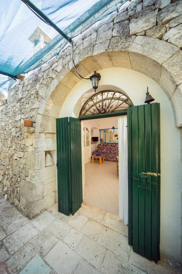 Trulli Girasoli E Viole Cocolicchio ภายนอก รูปภาพ